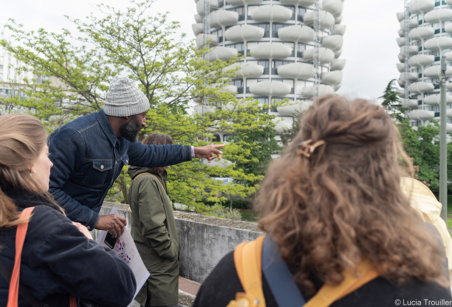 Suivez les guides dans le quartier du Palais à Créteil
